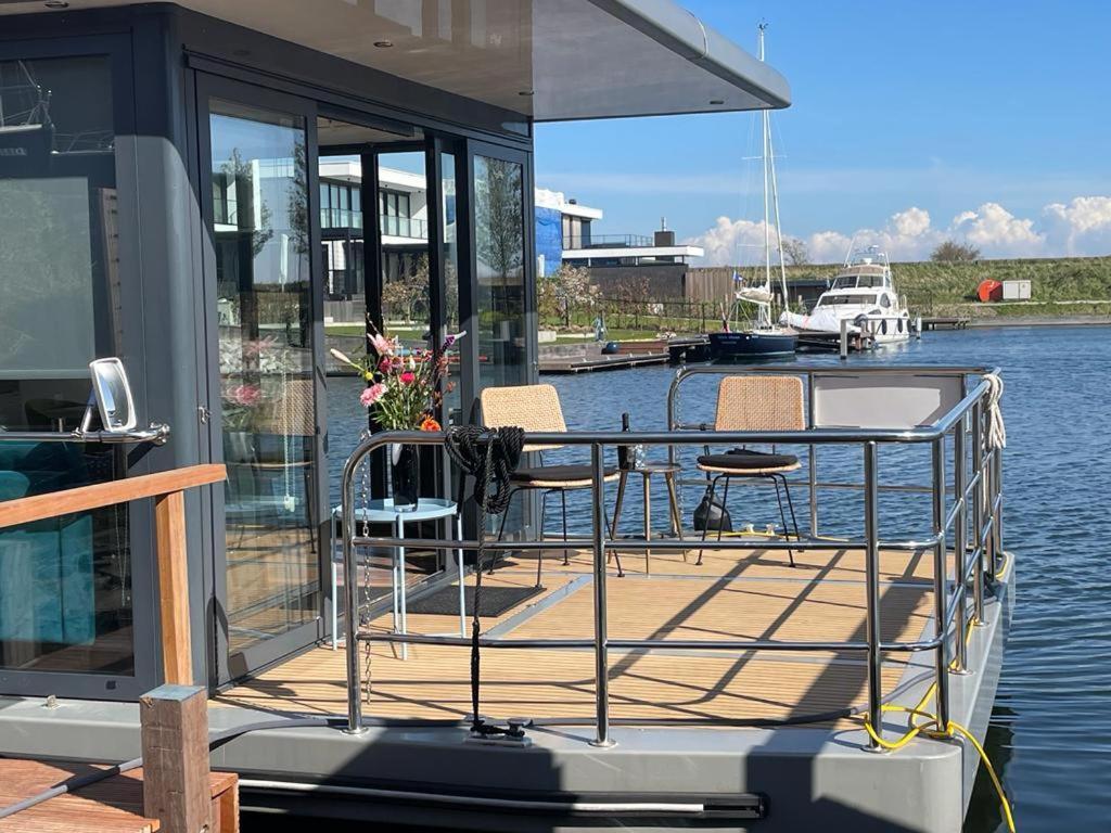 Houseboat Kamperland Otel Dış mekan fotoğraf